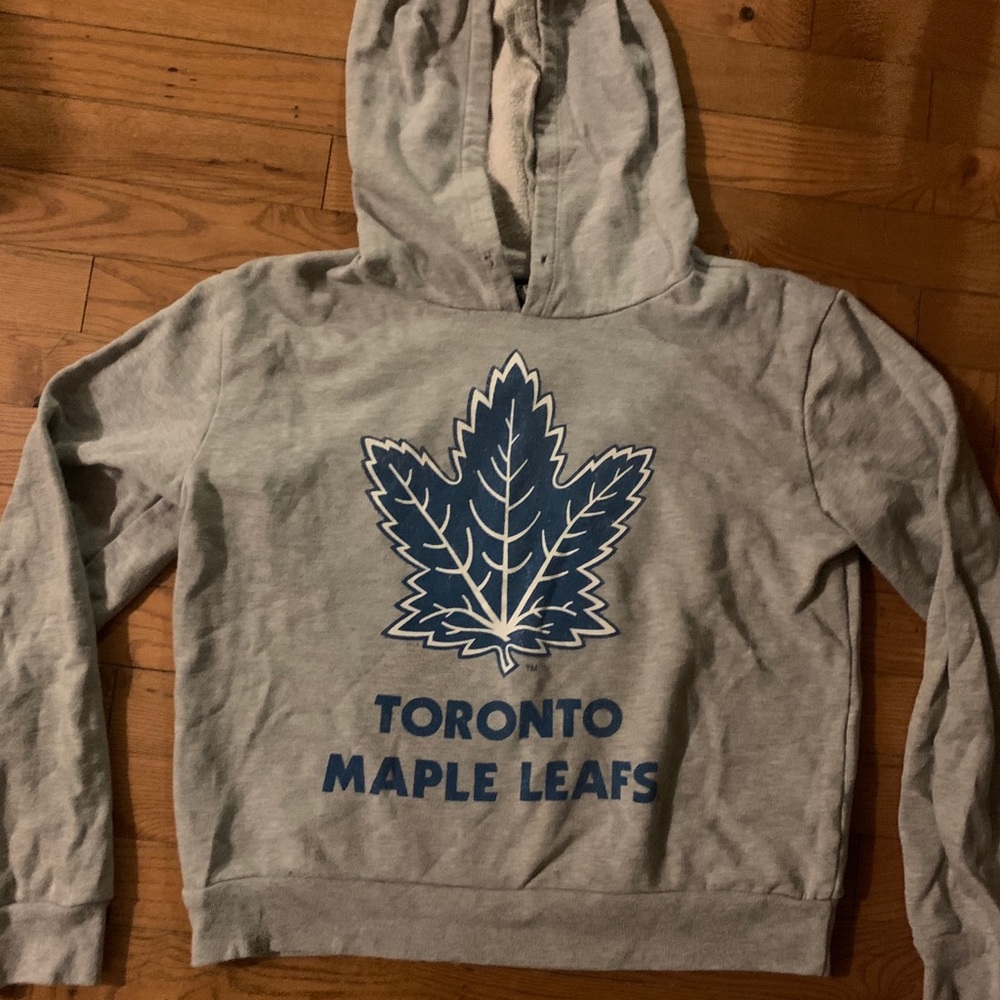 Toronto Maple Leaf hoodie size: Large
